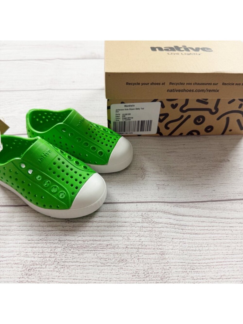 Native Jefferson Kids Slip On Shoes Grasshopper Green Lightweight Footwear NWT 5 - Picture 3 of 5